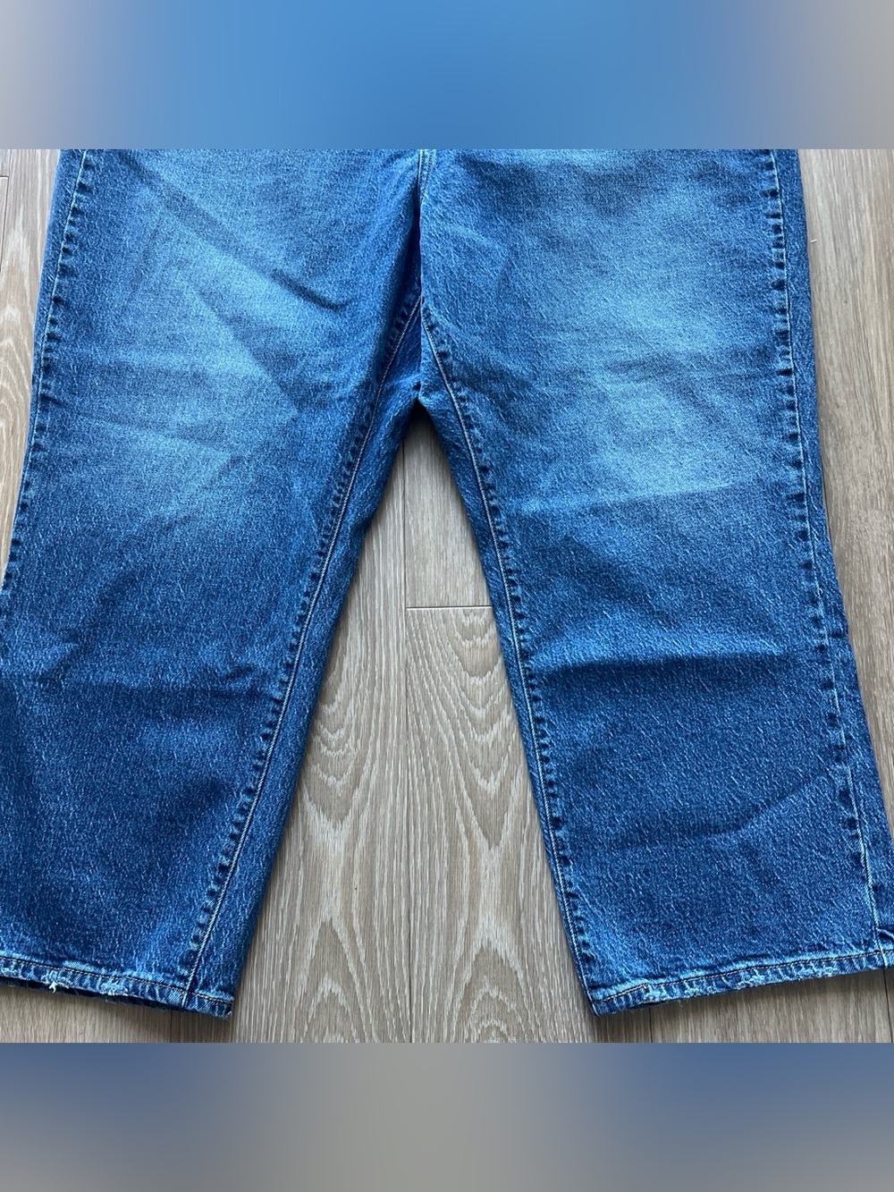 Levi's Women's Straight Leg Jeans in Indigo Blue - Picture 4 of 5